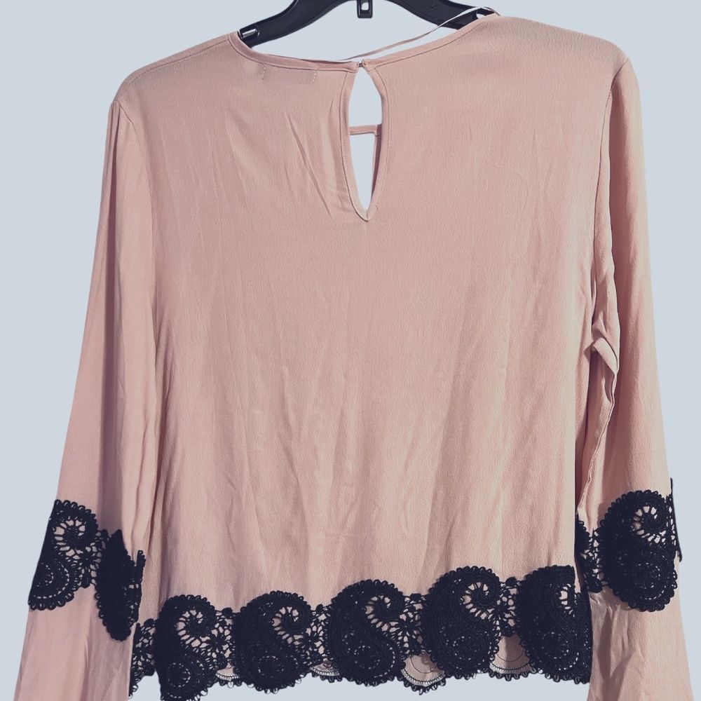 Amaryllis Ladies light pink blouse with black lace detail Size Large